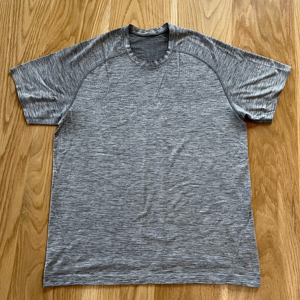 Lululemon Mens Time to get Dirty crewneck t-shirt
